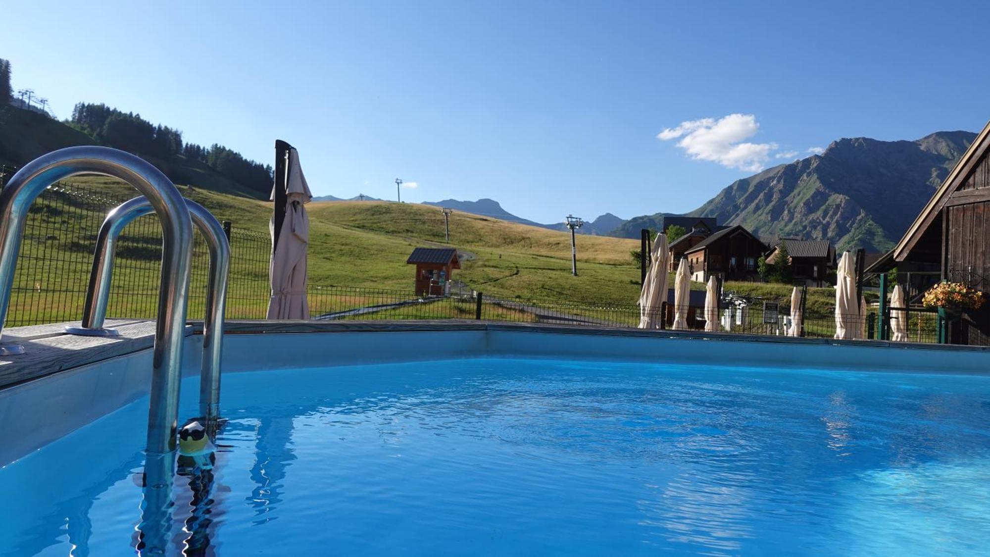 Hotel Le Balcon Des Ecrins